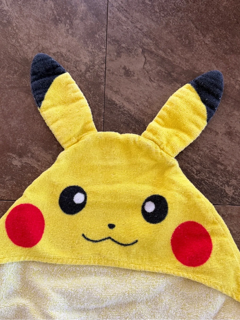 Pokémon Pikachu Hooded Bath Or Beach Towel Youth Child